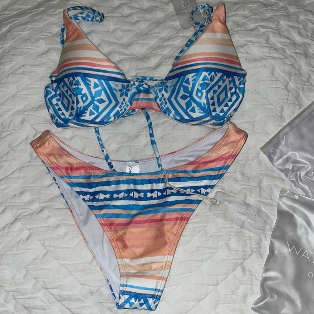 NWT Kenny flowers bikini, ordered wrong size in final sale